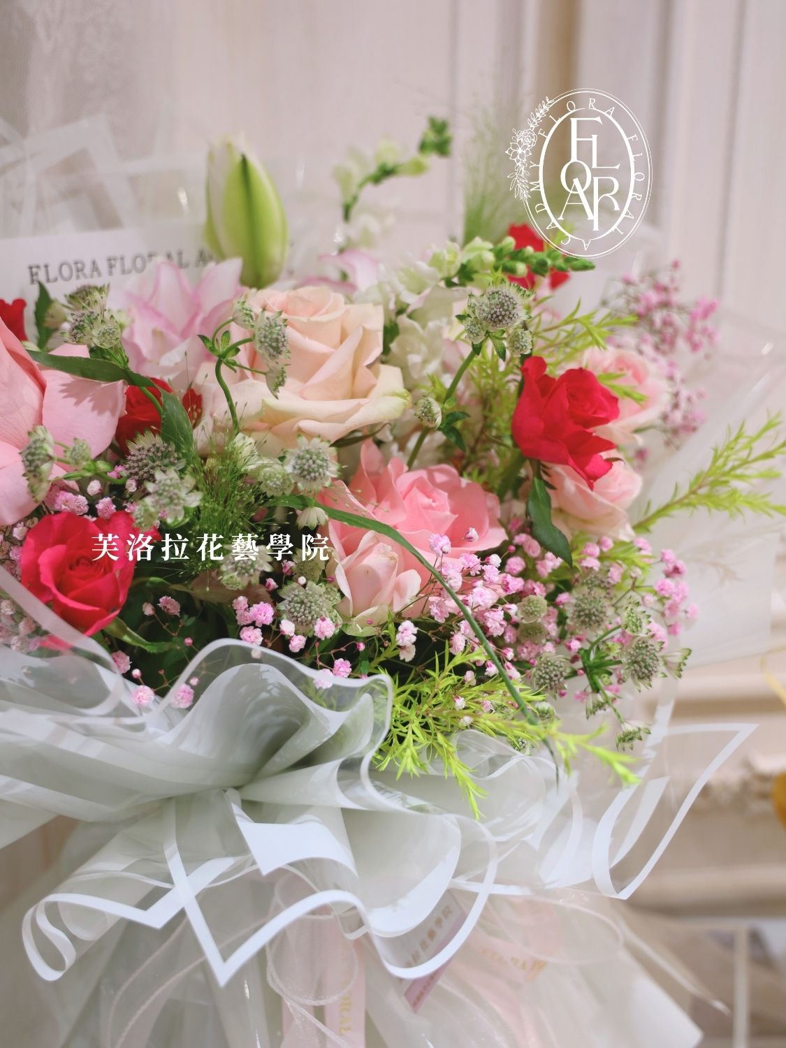 日瓦內的湖畔Elegant Fresh Flower Bouquet (2)