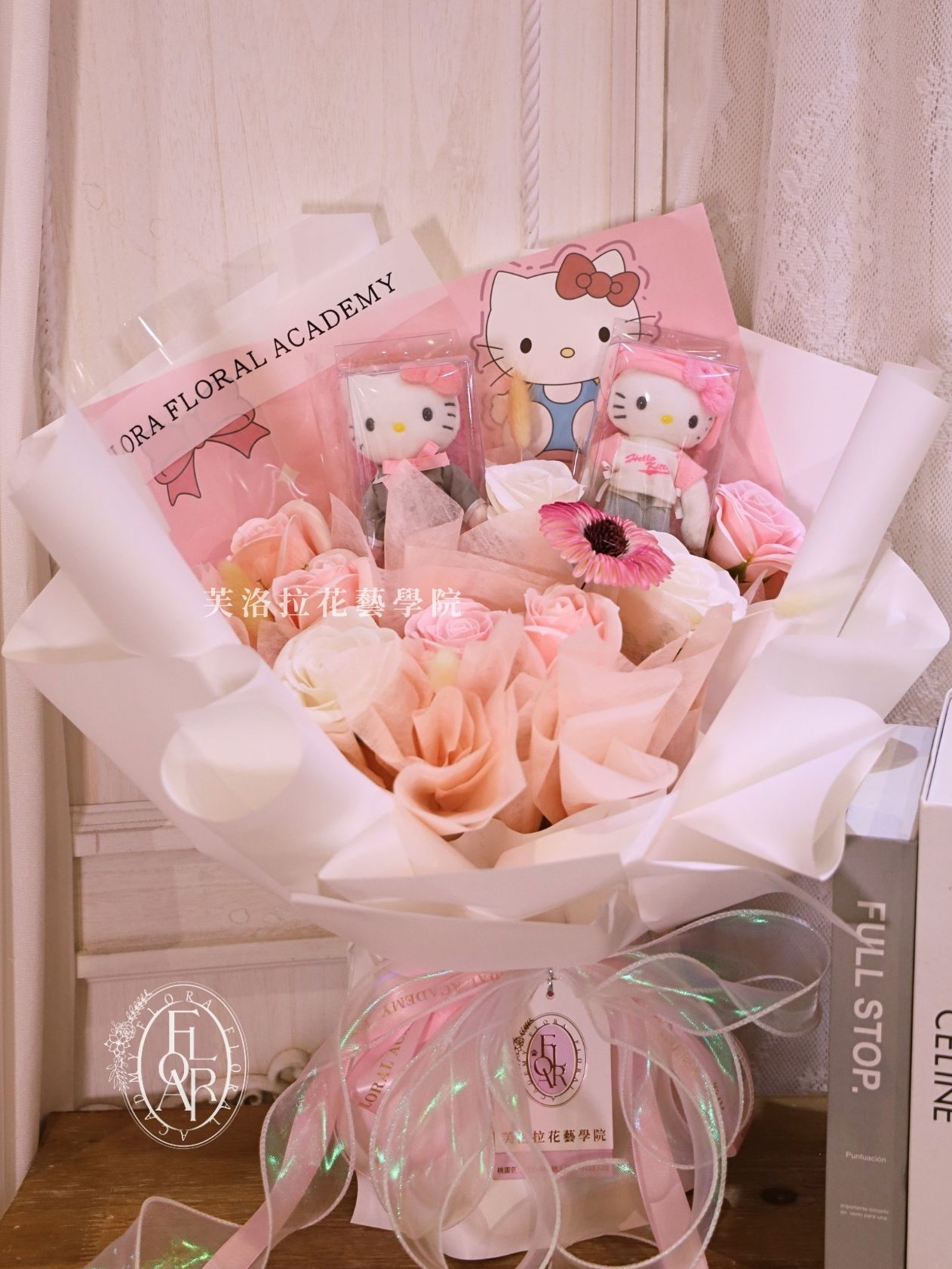 香皂花束|《Pink Ribbon》|Hello Kitty娃娃花束|畢業客製款