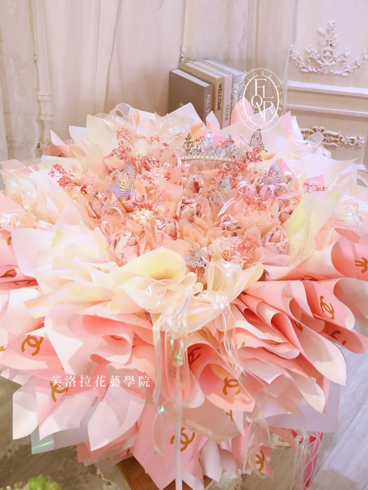 鈔票玫瑰花束|《花冠盛典》|巨型永生花束|客訂製款