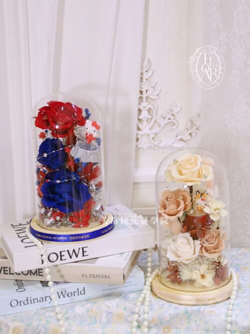 永生花玻璃罩｜《The Bow Atelier》｜永生花｜Hello Kitty花禮