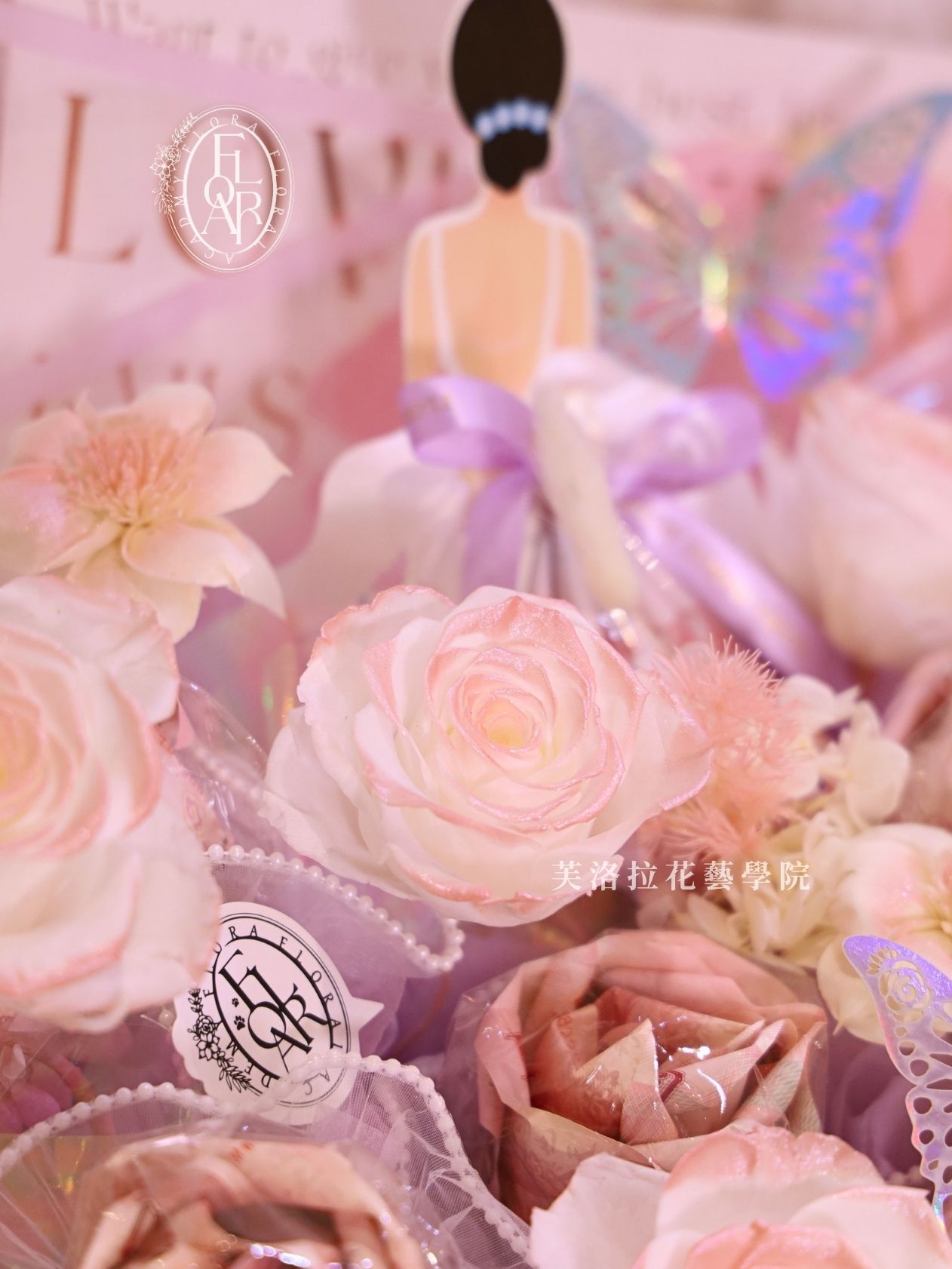 公主鈔票永生花束|《La Robe Enchantée》|永生花|華麗花禮:圖片 4